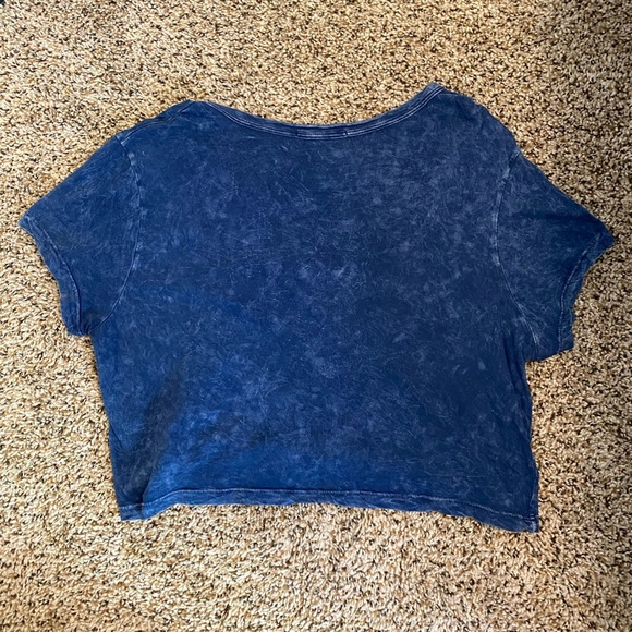 Crop Top - Picture 2 of 3